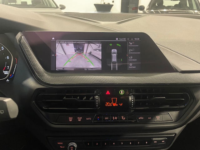 Bmw 118i F40 M-Pack Full Option met Garantie
