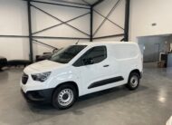 Opel Combo 1.5d ‘2022’ met Garantie