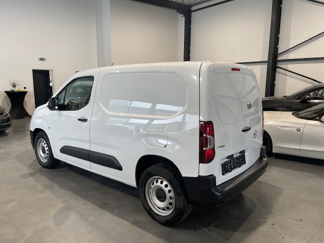 Opel Combo 1.5d ‘2022’ met Garantie