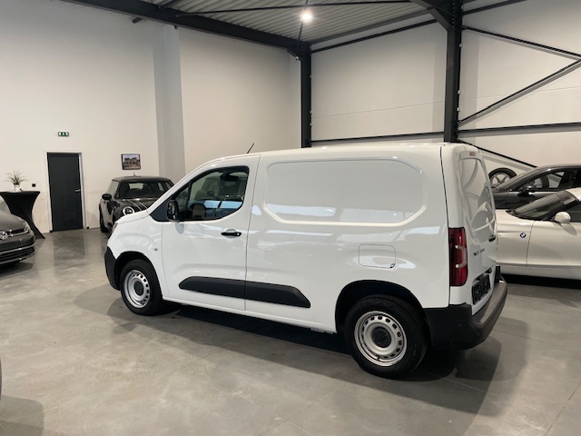 Peugeot Partner 1.5diesel ‘2022’ met Garantie