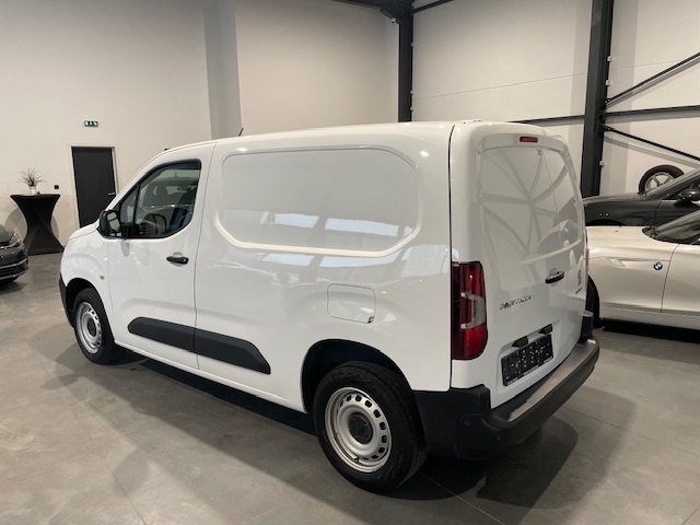 Peugeot Partner 1.5diesel ‘2022’ met Garantie