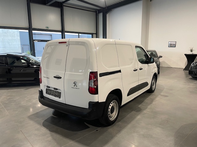 Peugeot Partner 1.5diesel ‘2022’ met Garantie