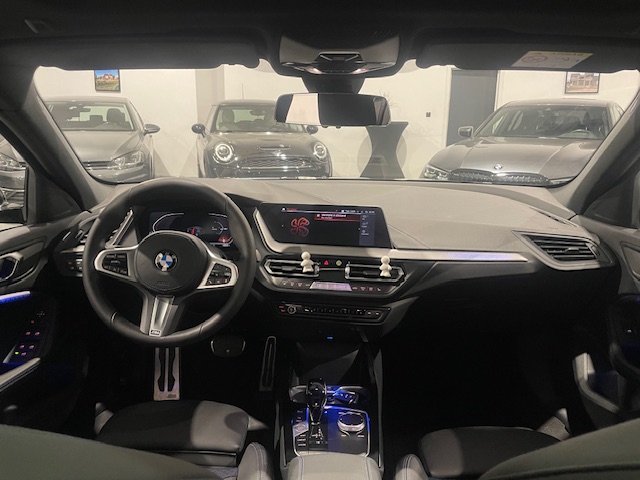 Bmw 120i F40 M-Pack ‘2023’ met Garantie