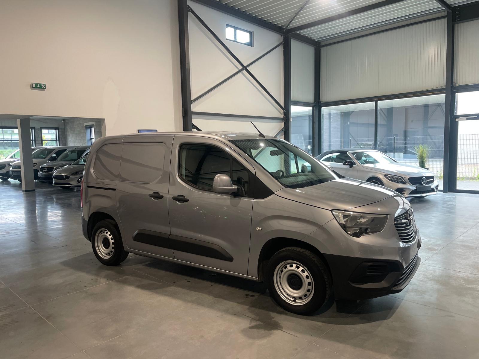 Opel Combo 1.5d ‘2020’ met Garantie