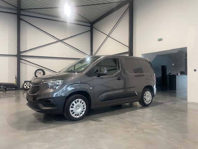 Opel Combo E 1.2i “2021” met Garantie