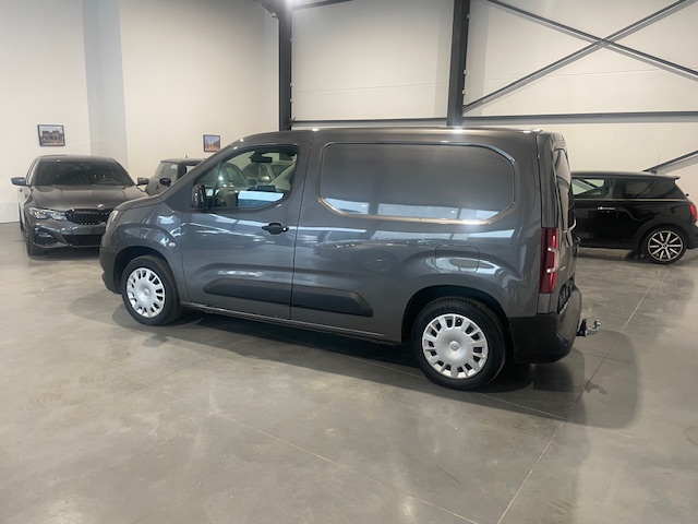 Opel Combo E 1.2i “2021” met Garantie