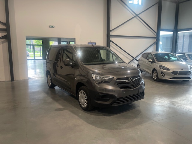 Opel Combo E 1.2i “2021” met Garantie