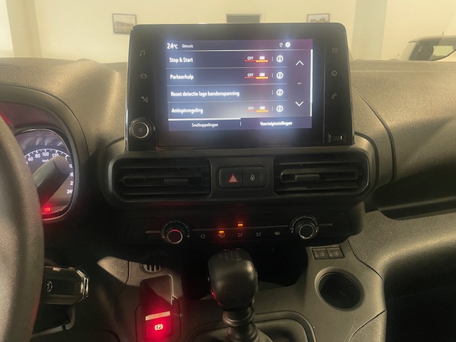Opel Combo E 1.2i “2021” met Garantie