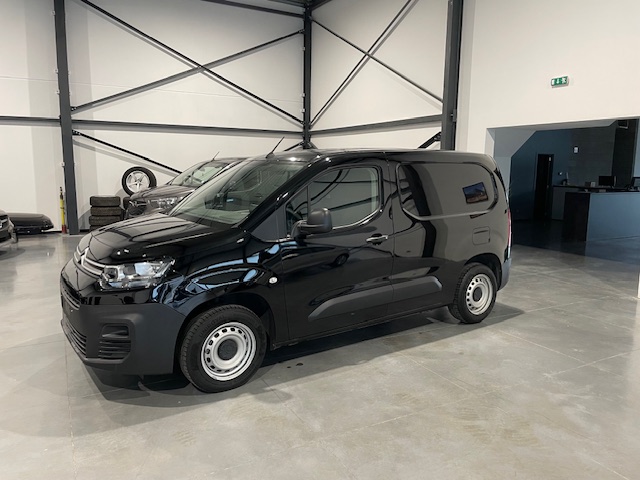 Peugeot Partner 1.5diesel ‘2022’ met Garantie