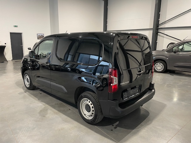 Peugeot Partner 1.5diesel ‘2022’ met Garantie