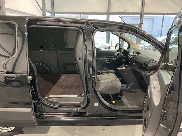 Peugeot Partner 1.5diesel ‘2022’ met Garantie