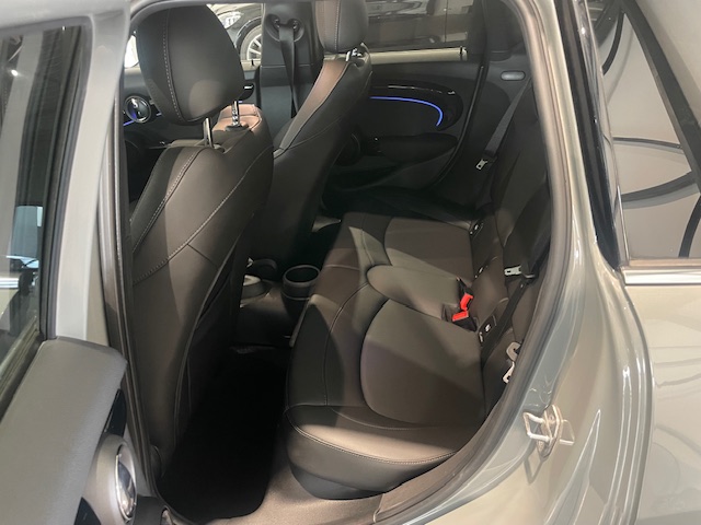 MINI Cooper 1.5i Facelift ‘2022’ met Garantie