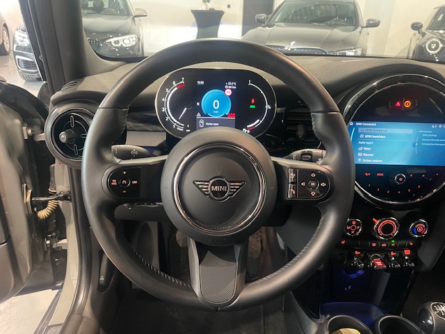 MINI Cooper 1.5i Facelift ‘2022’ met Garantie