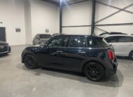 Mini Cooper 1.5i Facelift ‘2022’ met Garantie