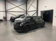 Mini Cooper 1.5i Facelift ‘2022’ met Garantie
