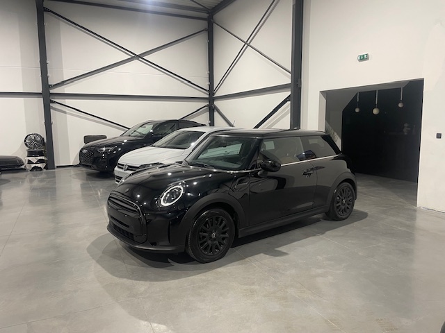 Mini Cooper 1.5i Facelift ‘2022’ met Garantie
