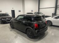 Mini Cooper 1.5i Facelift ‘2022’ met Garantie