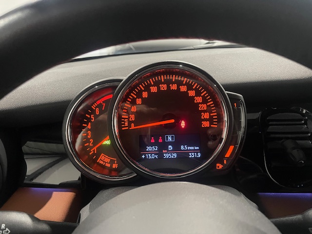 Mini Cooper 1.5i Facelift ‘2022’ met Garantie