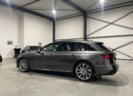 Audi A4 2.0TDi S-Line Facelift met Garantie