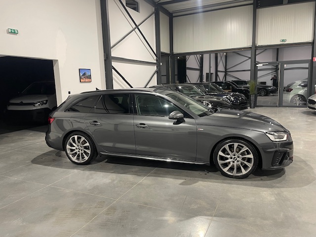 Audi A4 2.0TDi S-Line Facelift met Garantie