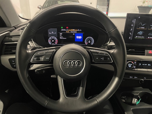 Audi A4 2.0TDi S-Line Facelift met Garantie