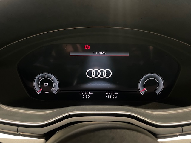 Audi A4 2.0TDi S-Line Facelift met Garantie
