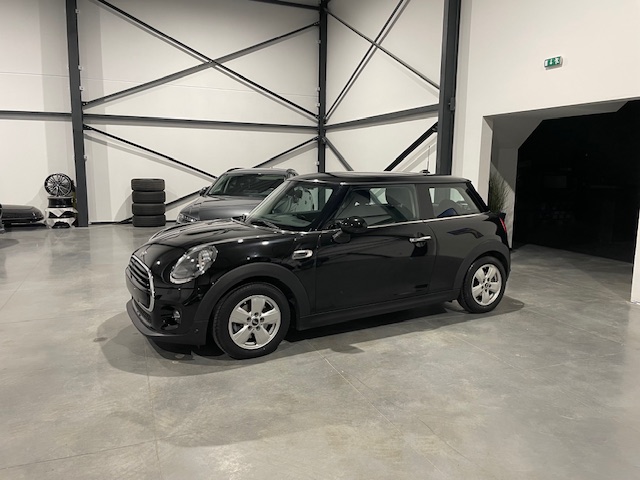 Mini Cooper 1.5i Automaat met Garantie