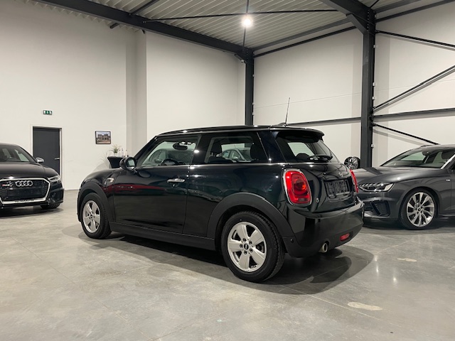 Mini Cooper 1.5i Automaat met Garantie