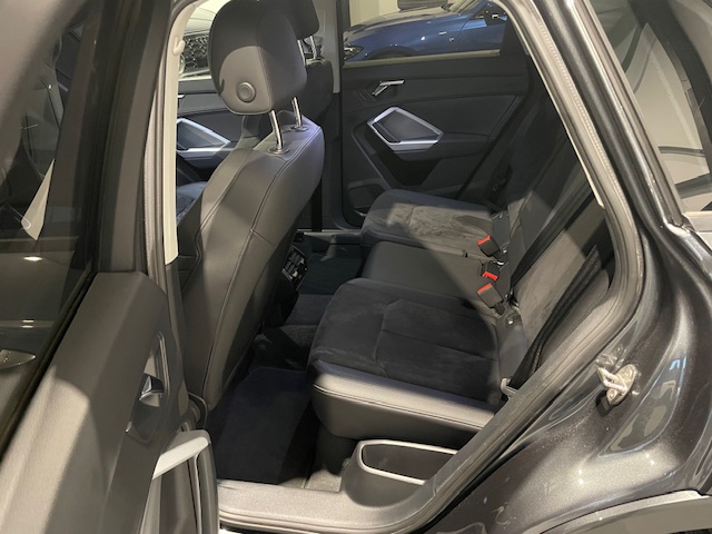 Audi Q3 35TDi S-Line ‘2022’ met Garantie