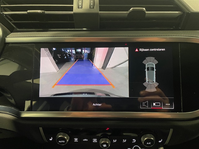 Audi Q3 35TDi S-Line ‘2022’ met Garantie