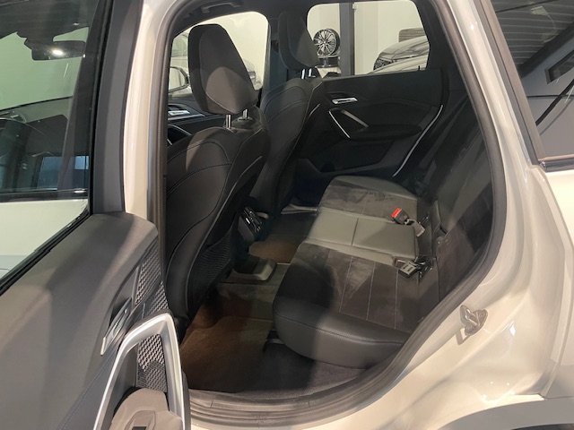 BMW X1 1.5iA M-Pack Full Option met Garantie