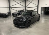 Mini Cooper 1.5i Automaat ’22’ met Garantie