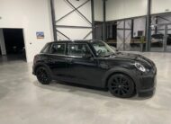 Mini Cooper 1.5i Automaat ’22’ met Garantie