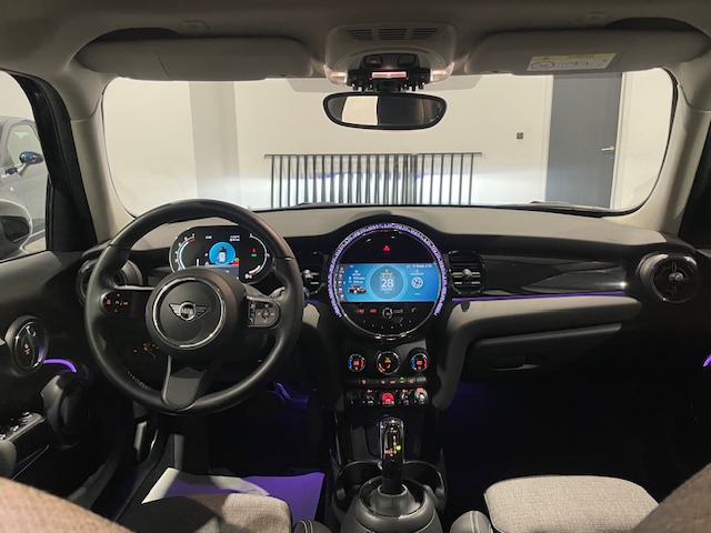 Mini Cooper 1.5i Automaat ’22’ met Garantie