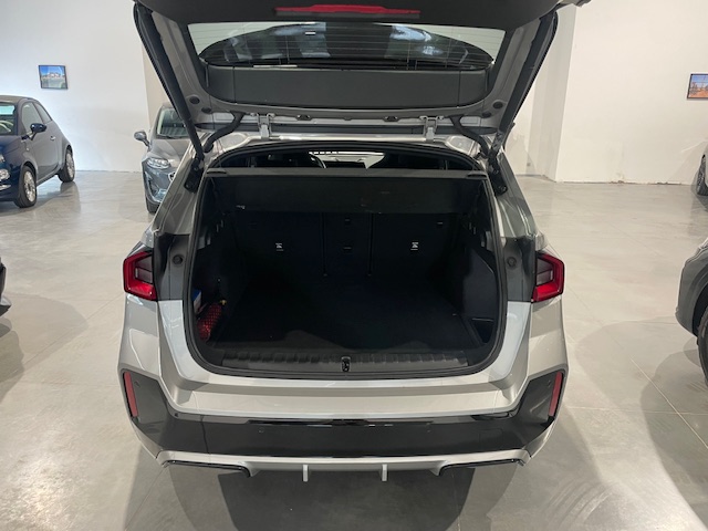 BMW iX1 xDrive30 M Sportpaket met Garantie