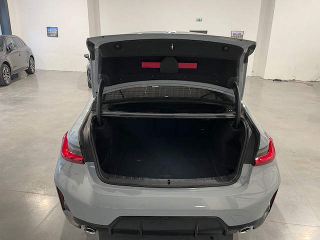 BMW 318 M-Pack Facelift met Garantie