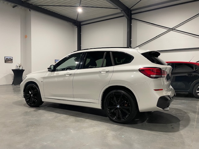 Bmw X1 sDrive18i M-Pack met Garantie