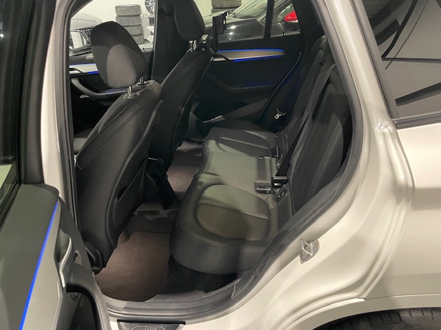 Bmw X1 sDrive18i M-Pack met Garantie
