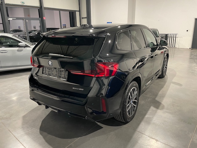 Bmw IX1 eDrive20 M-Pack met Garantie