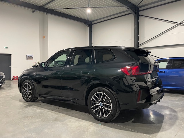Bmw IX1 eDrive20 M-Pack met Garantie