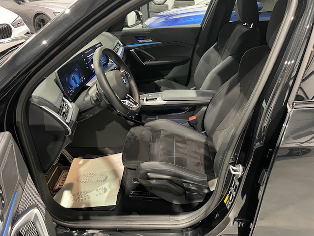 Bmw IX1 eDrive20 M-Pack met Garantie