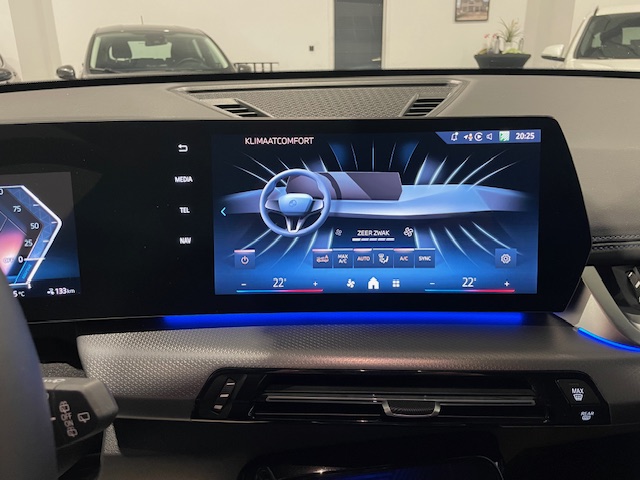 Bmw IX1 eDrive20 M-Pack met Garantie