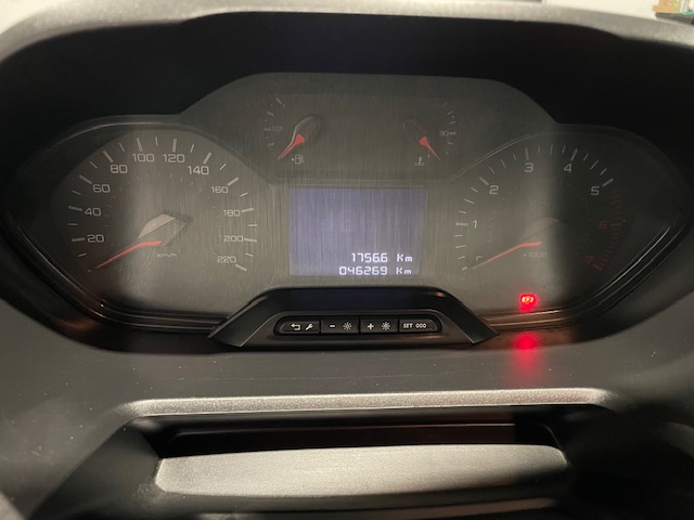 Peugeot Partner 1.5HDi met Garantie