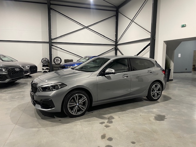 Bmw 118i F40 Sportline met Garantie