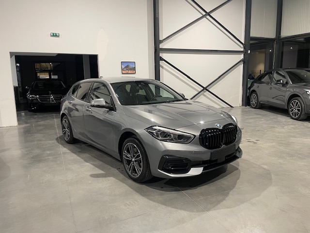 Bmw 118i F40 Sportline met Garantie