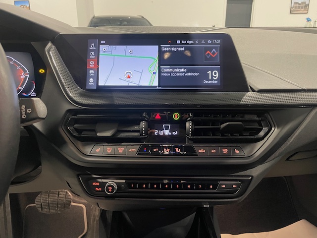Bmw 118i F40 Sportline met Garantie