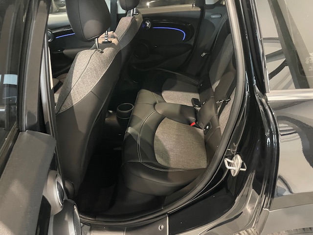Mini Cooper 1.5i Automaat met Garantie
