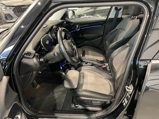 Mini Cooper 1.5i Automaat met Garantie
