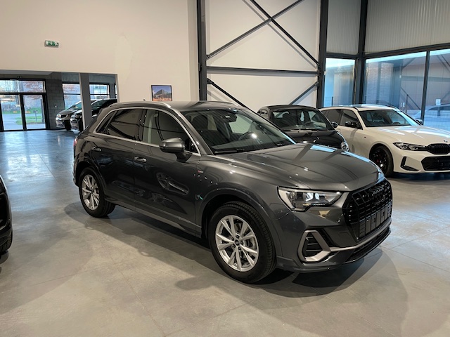 Audi Q3 1.5 TFSi S-Line met Garantie
