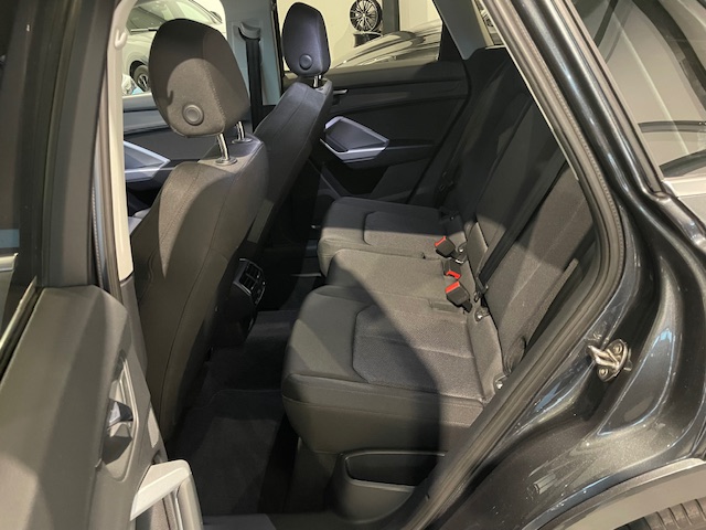 Audi Q3 1.5 TFSi S-Line met Garantie